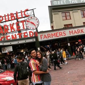 Meet your Posher, Naelon